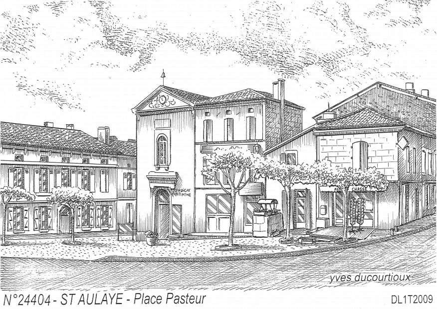 N 24404 - ST AULAYE - place pasteur