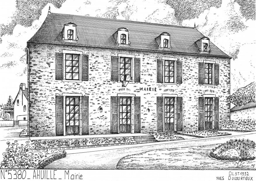 N 53080 - AHUILLE - mairie